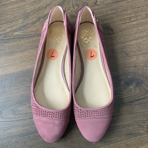 NWT Vince Camuto flats - Picture 1 of 7